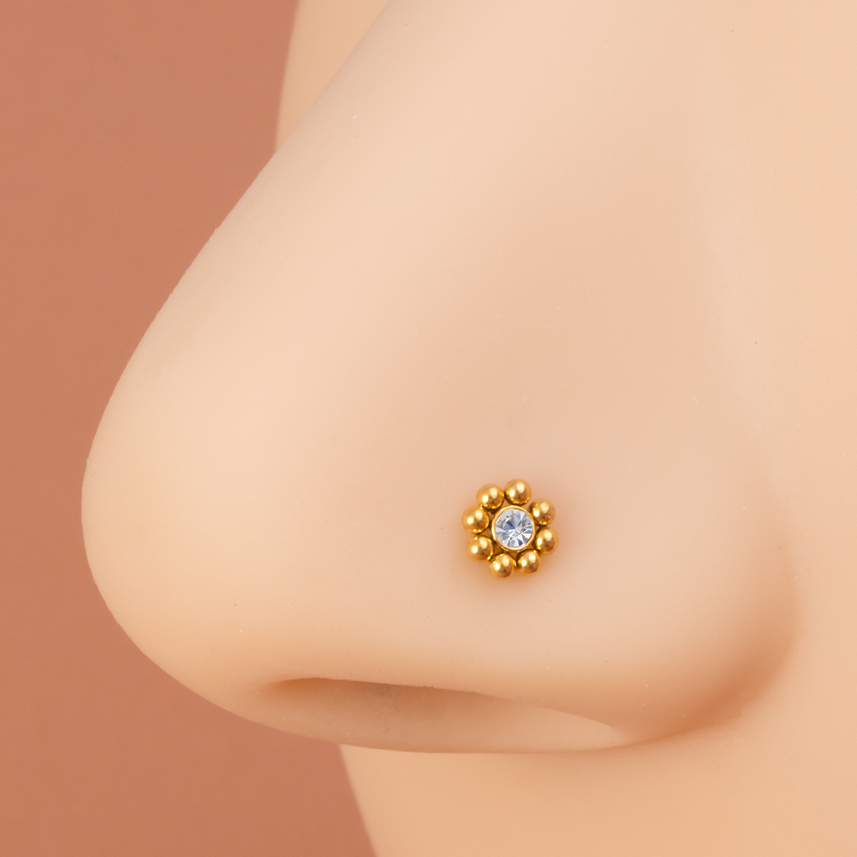 1pc of Flower-Shaped Screw Nos - Nostril Screw Pin avis et prix