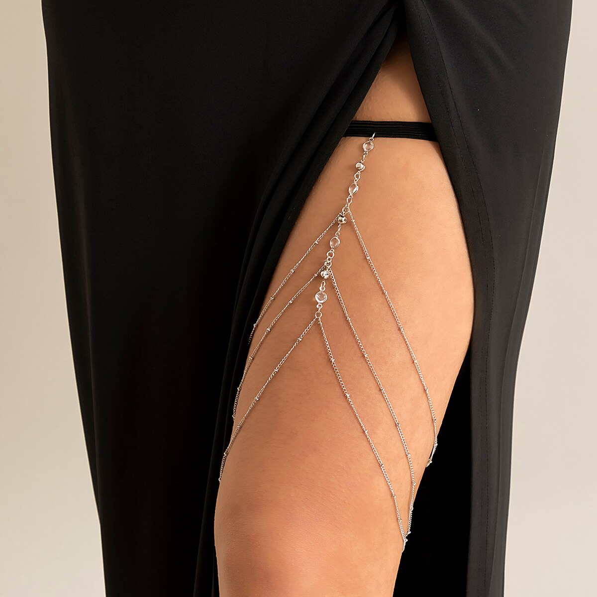 Boho Elastic Band Crystal Leg  - Body Jewelry Thigh Chain avis et prix