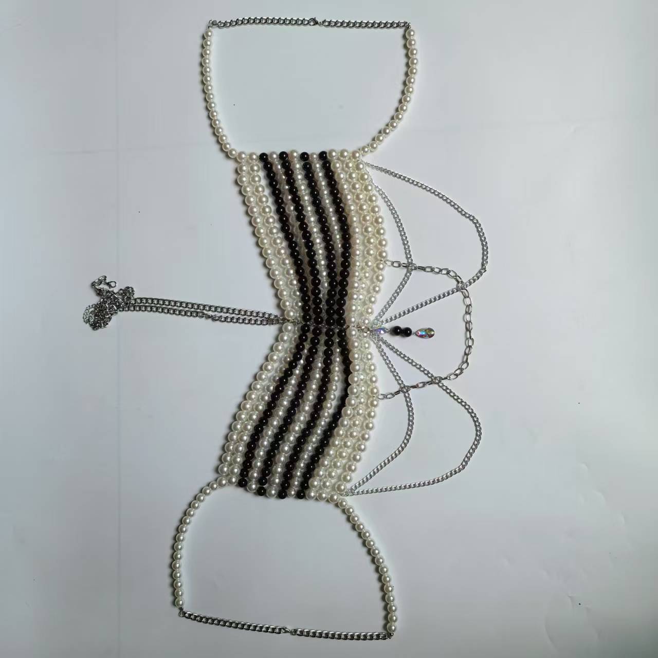 Black White Woven Plastic Pear - Body Jewelry Vest avis et prix