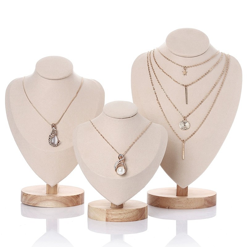 Velvet Portrait Necklace Displ - Body Jewelry Holder avis et prix